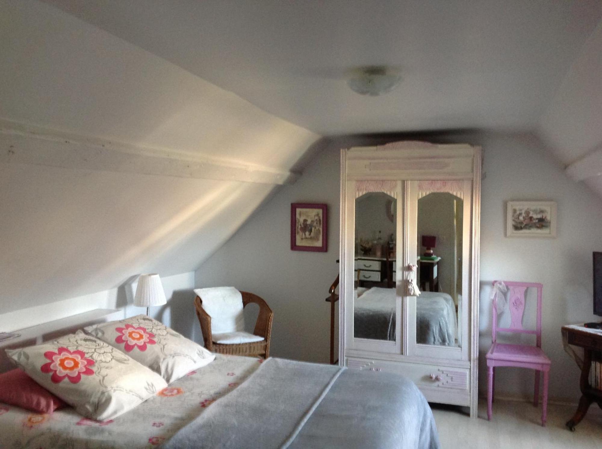 Bed and Breakfast Le Jardin Des Poules Thiétreville Esterno foto